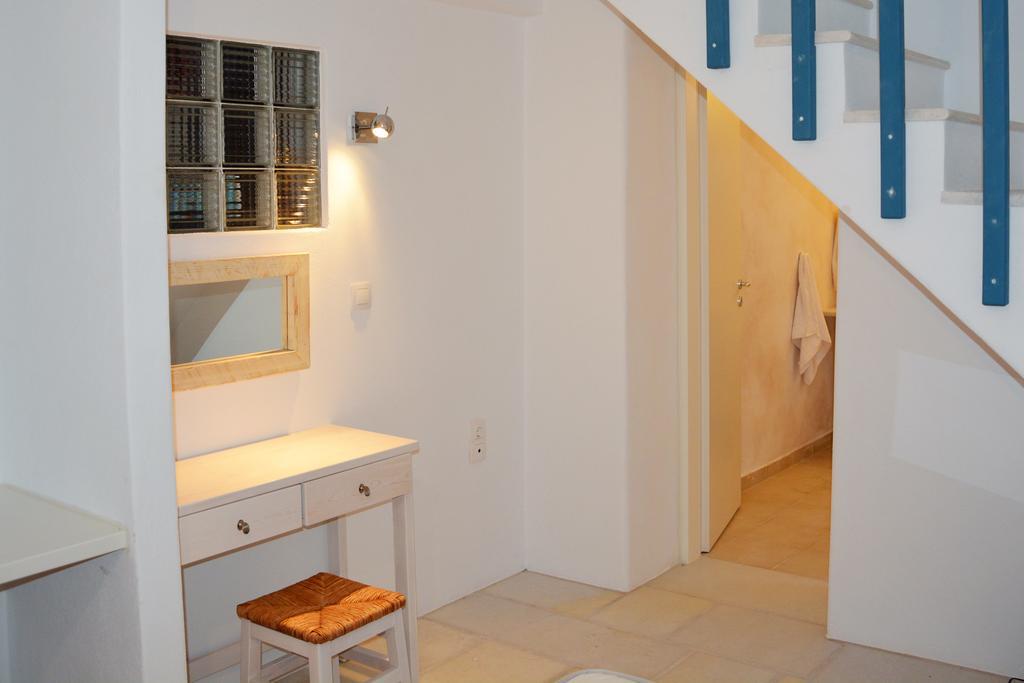 White Blue Houses & Apartments Paros Bagian luar foto