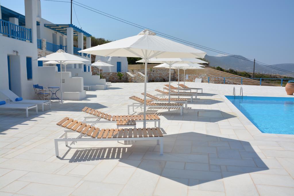 White Blue Houses & Apartments Paros Bagian luar foto