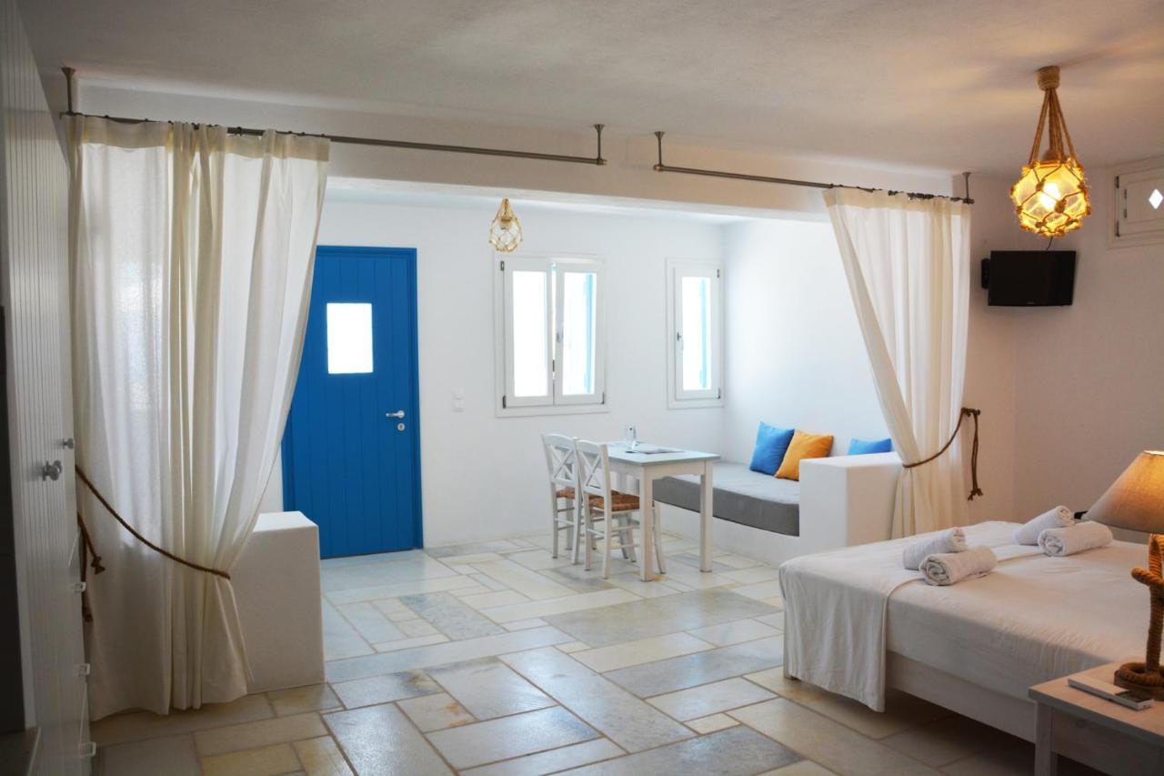 White Blue Houses & Apartments Paros Bagian luar foto