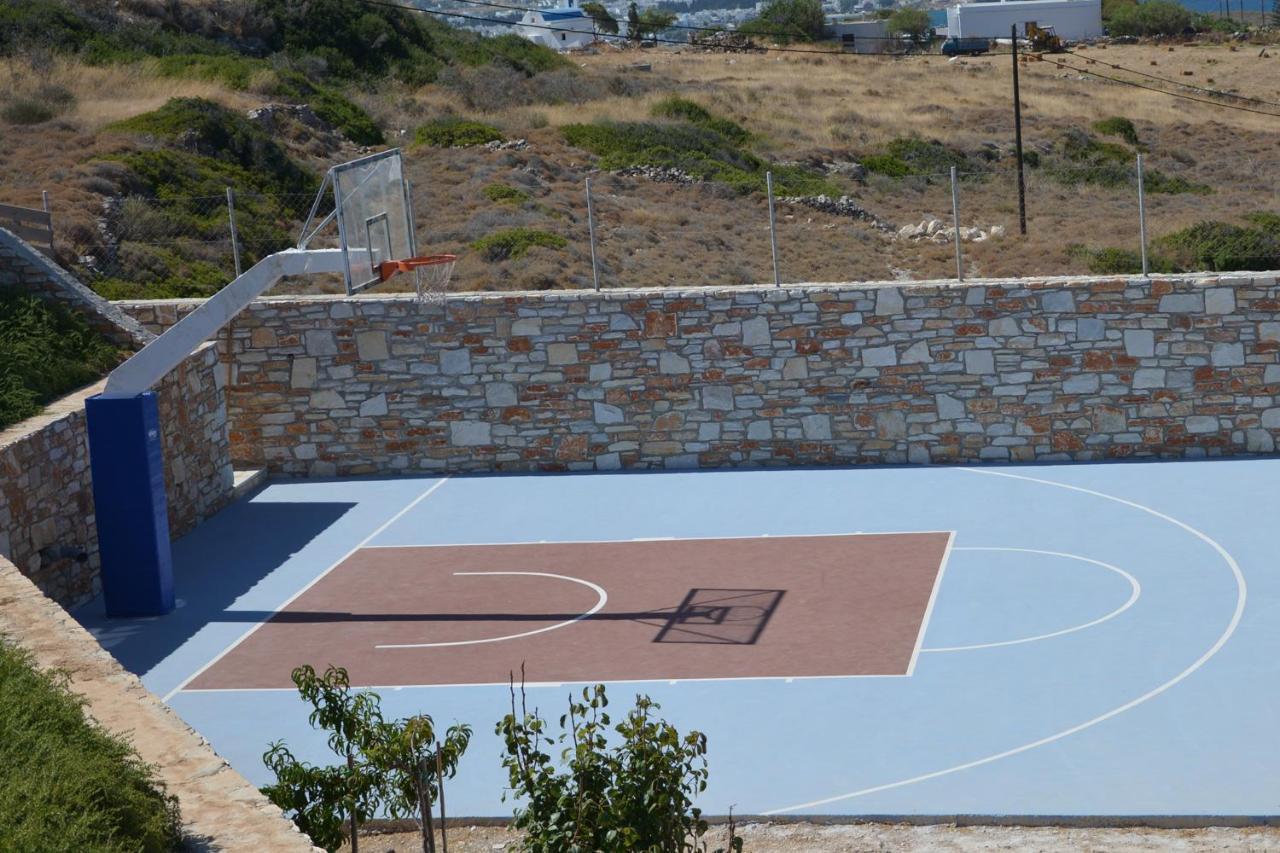 White Blue Houses & Apartments Paros Bagian luar foto